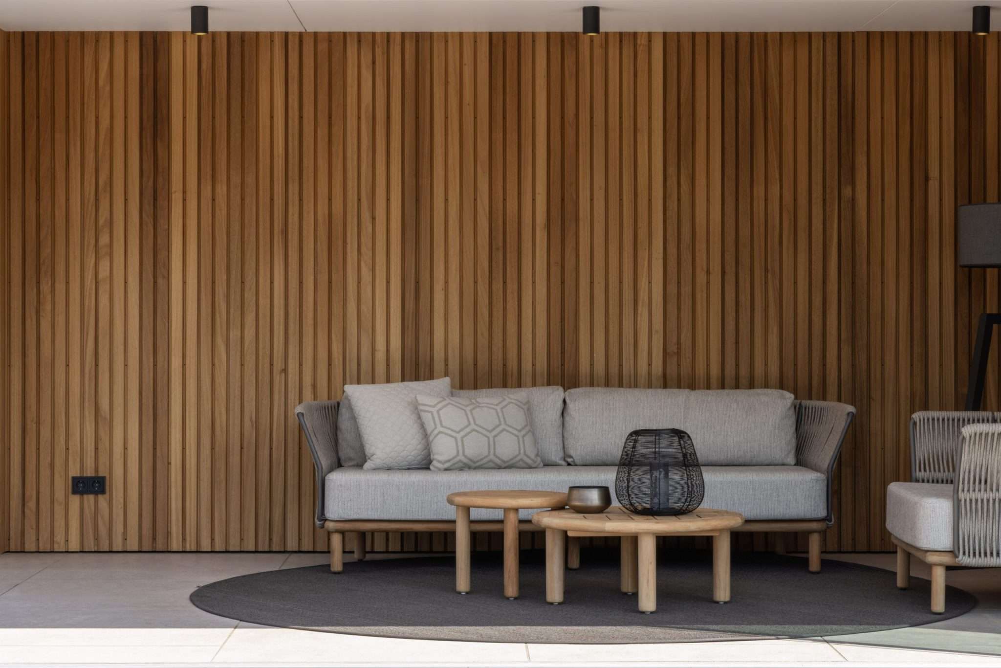 The Wellness Gardens modern poolhouse met zwembad (4)