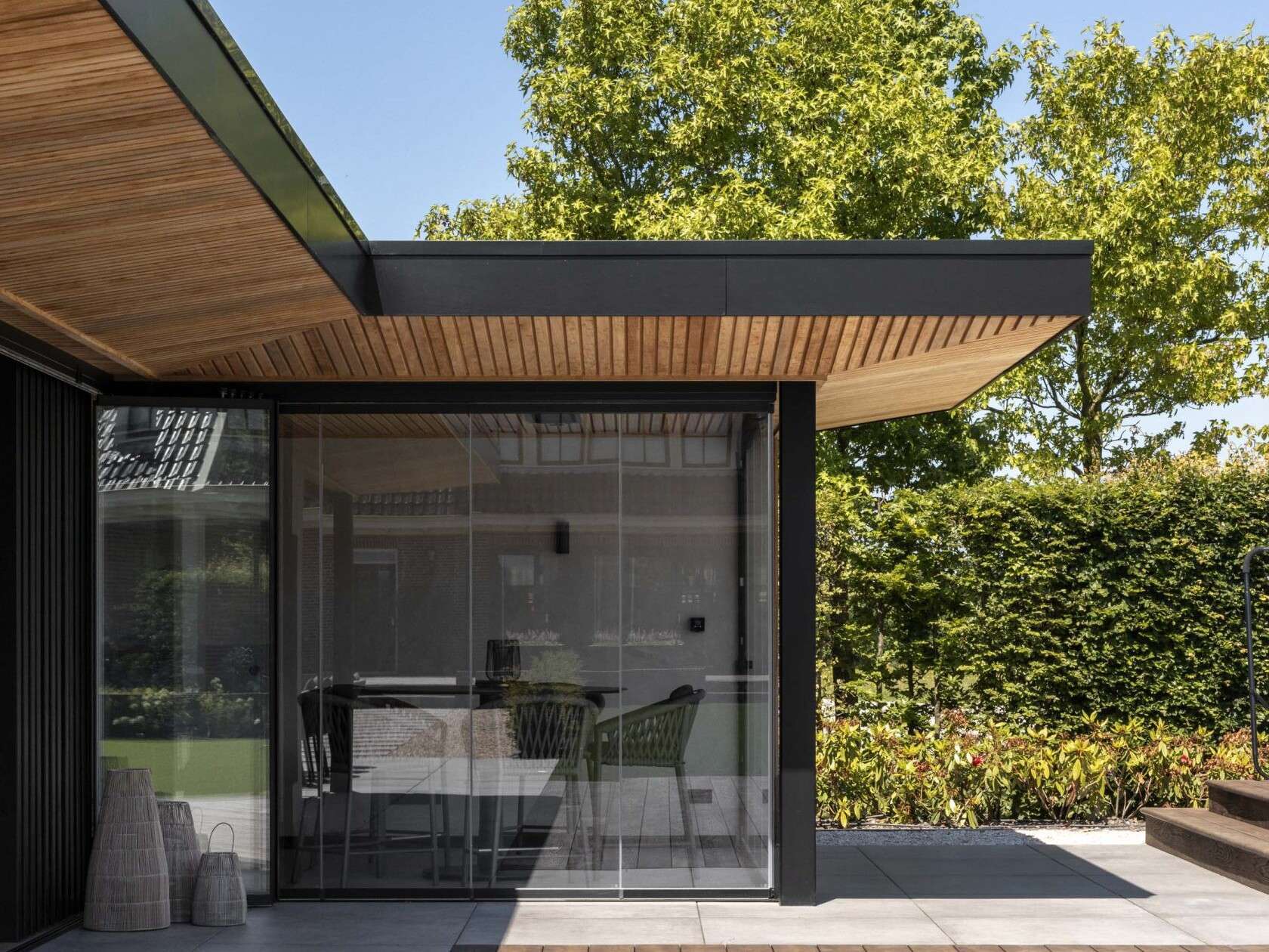 The Wellness Gardens poolhouse op maat met zwembad (2)
