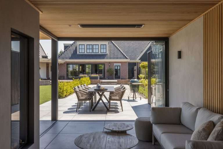The Wellness Gardens poolhouse op maat met zwembad (4)