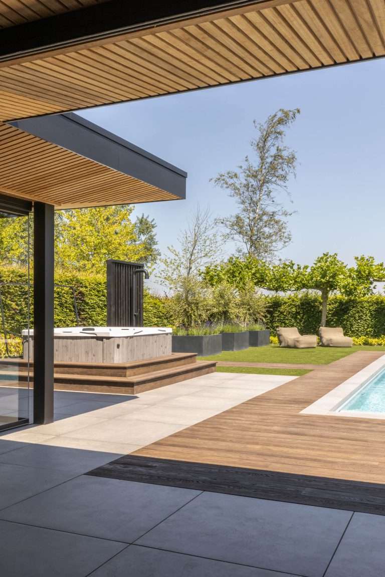 The Wellness Gardens poolhouse op maat met zwembad (5)